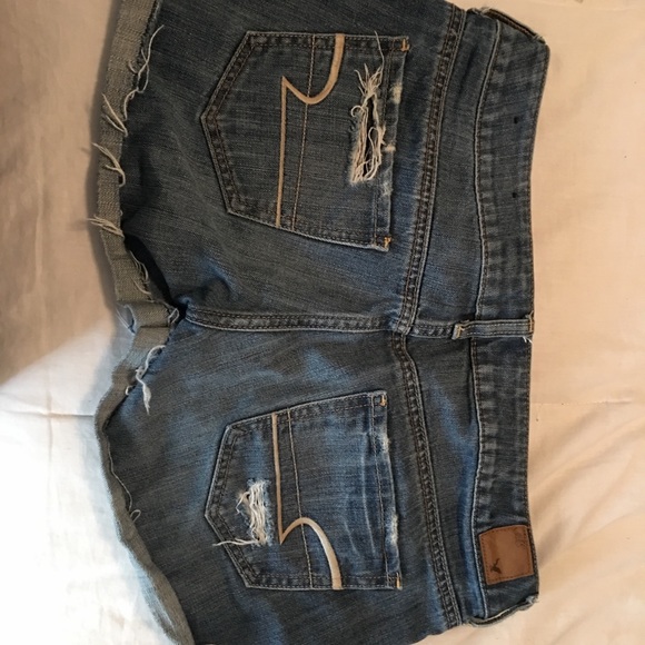 American eagle jean shorts size 6 - Picture 2 of 3